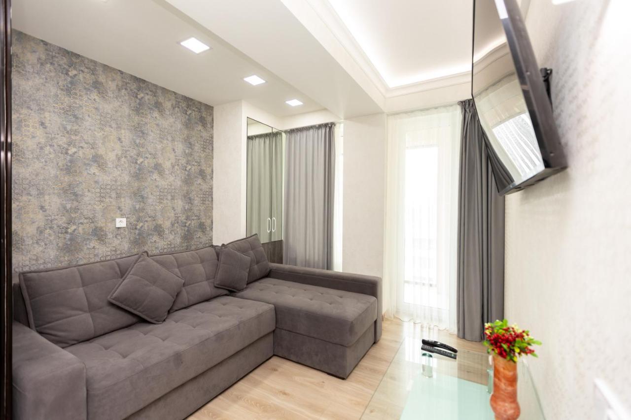 Luxury Apartment คีชีเนา ภายนอก รูปภาพ