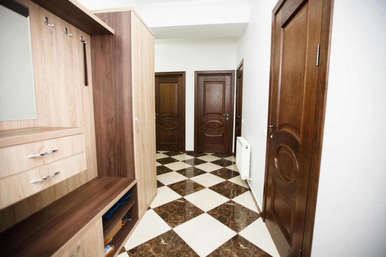 Luxury Apartment คีชีเนา ภายนอก รูปภาพ