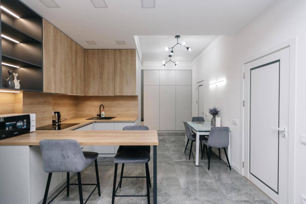 Luxury Apartment คีชีเนา ภายนอก รูปภาพ