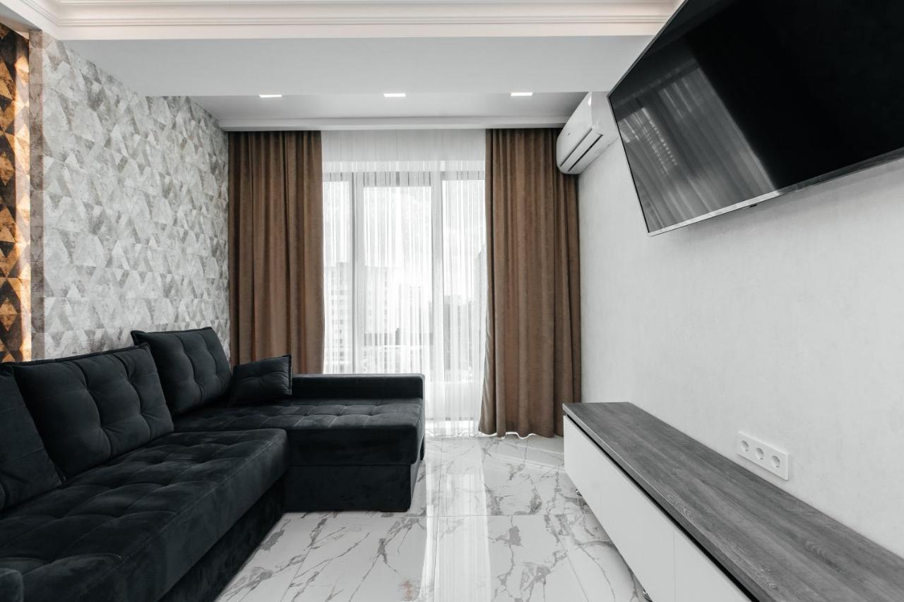 Luxury Apartment คีชีเนา ภายนอก รูปภาพ