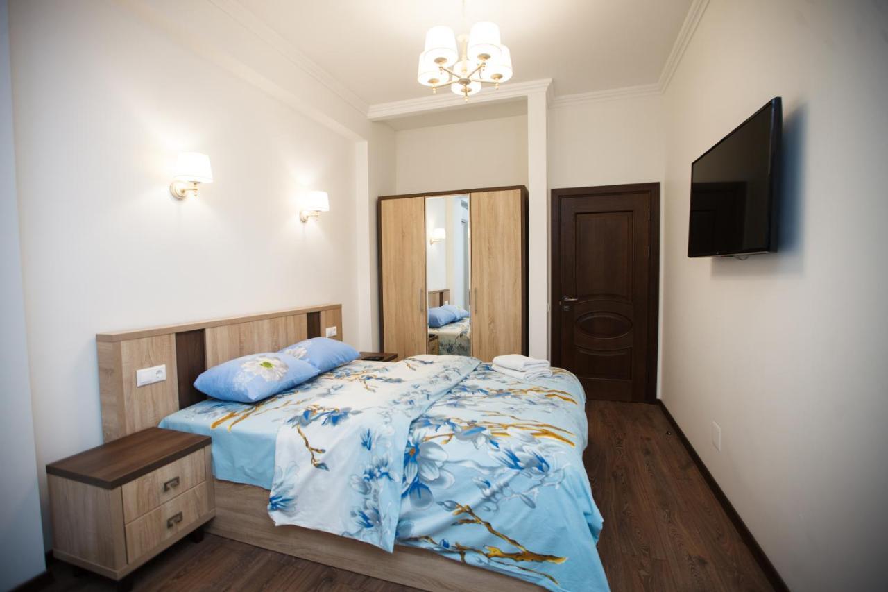 Luxury Apartment คีชีเนา ภายนอก รูปภาพ