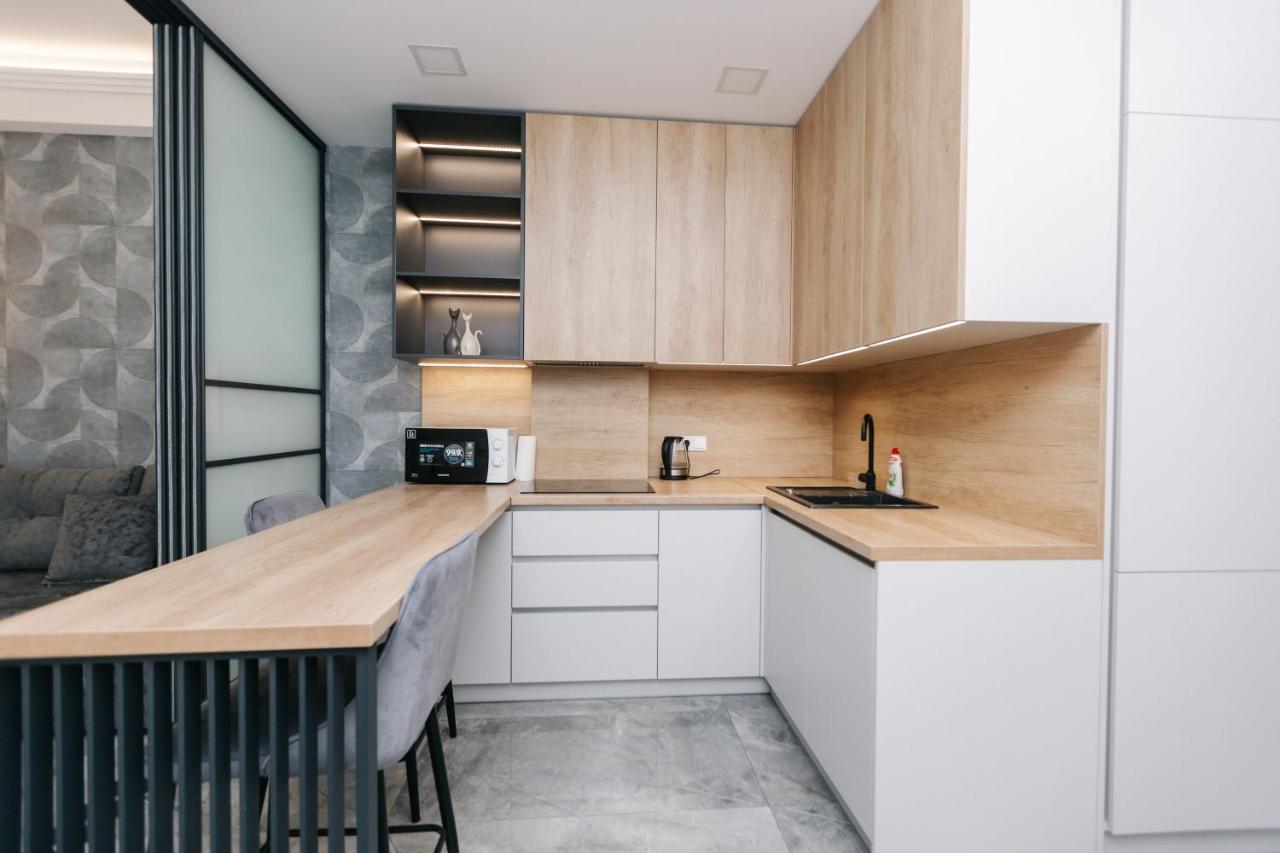 Luxury Apartment คีชีเนา ภายนอก รูปภาพ