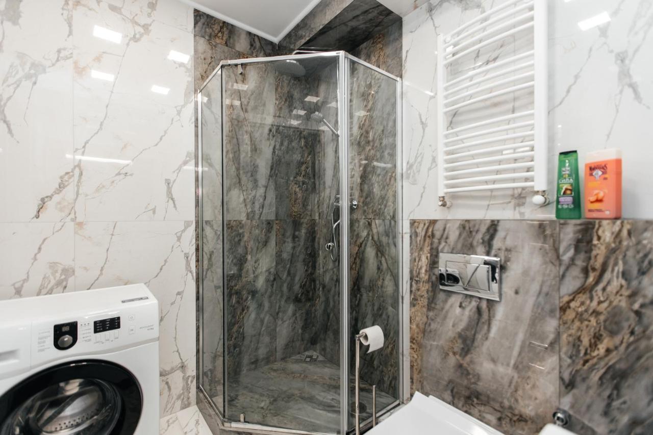Luxury Apartment คีชีเนา ภายนอก รูปภาพ