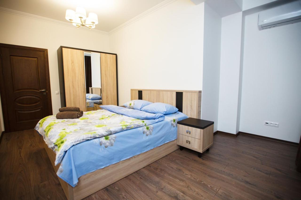 Luxury Apartment คีชีเนา ภายนอก รูปภาพ