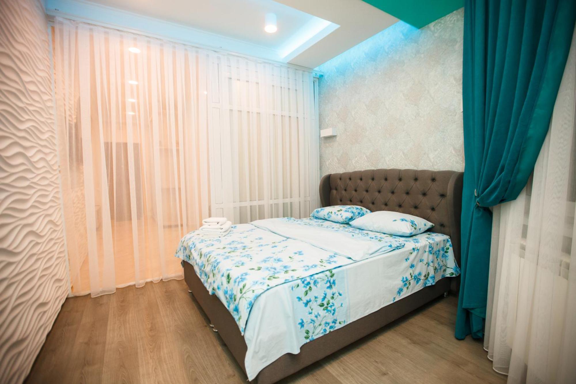 Luxury Apartment คีชีเนา ภายนอก รูปภาพ