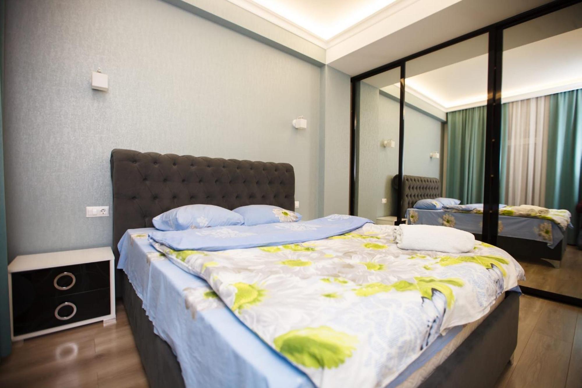 Luxury Apartment คีชีเนา ภายนอก รูปภาพ